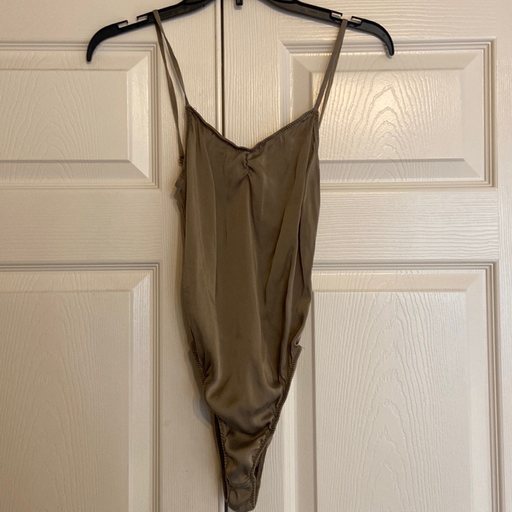 Undrest silk bodysuit